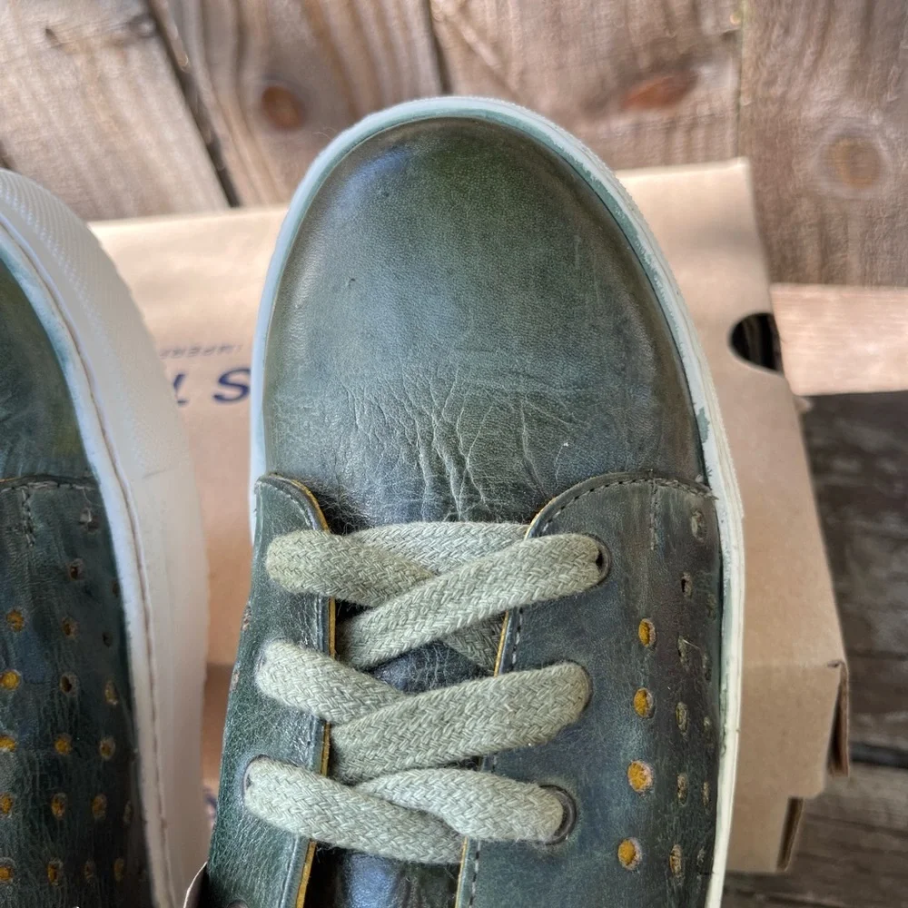 NIB BED STU Lyne in Pistachio Rustic. - Picture 10 of 12